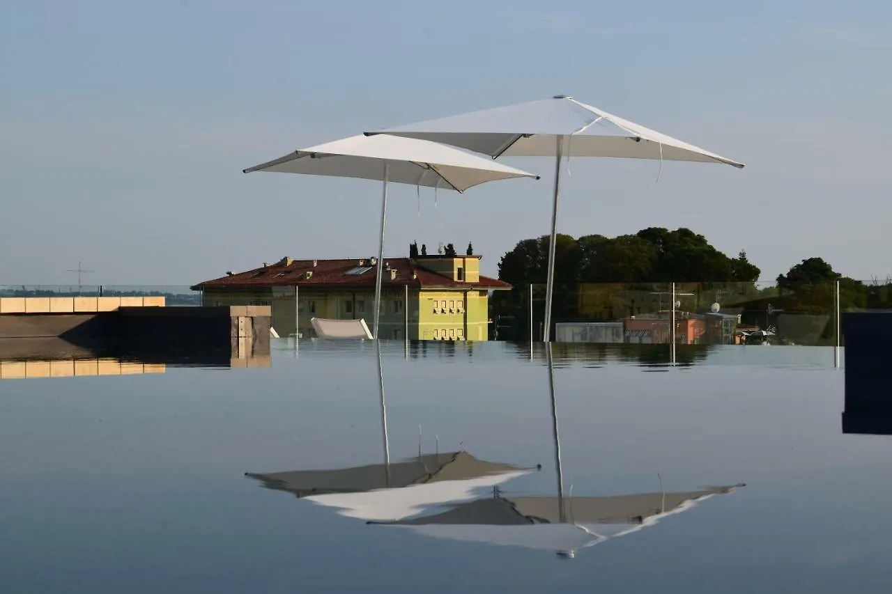 Solho Hotel Bardolino 4*,  Italy